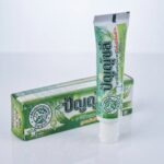Отбеливающая зубная паста с травами Punchalee Thai Herb.