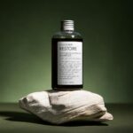 Шампунь с мощным комплексом растительных экстрактов для глубокого очищения и ухода за кожей головы.Skin Syrup Restorative scalp
