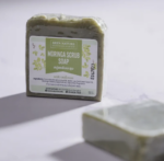 Натуральное мыло-скраб из моринги для деликатного обновления и питания кожи — изображение 4